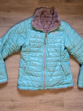 The North Face Reversible ThermoBall Jacket Girls Large Reversible Puffer